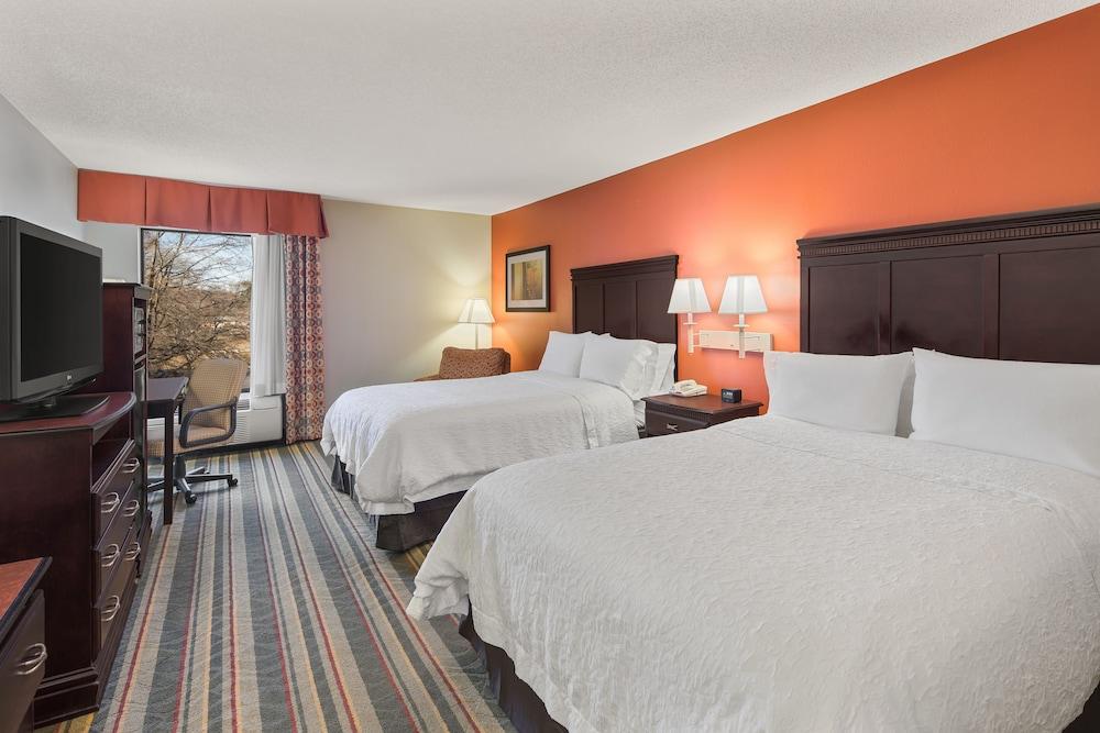Hampton Inn Richmond-Меканиксвил Екстериор снимка