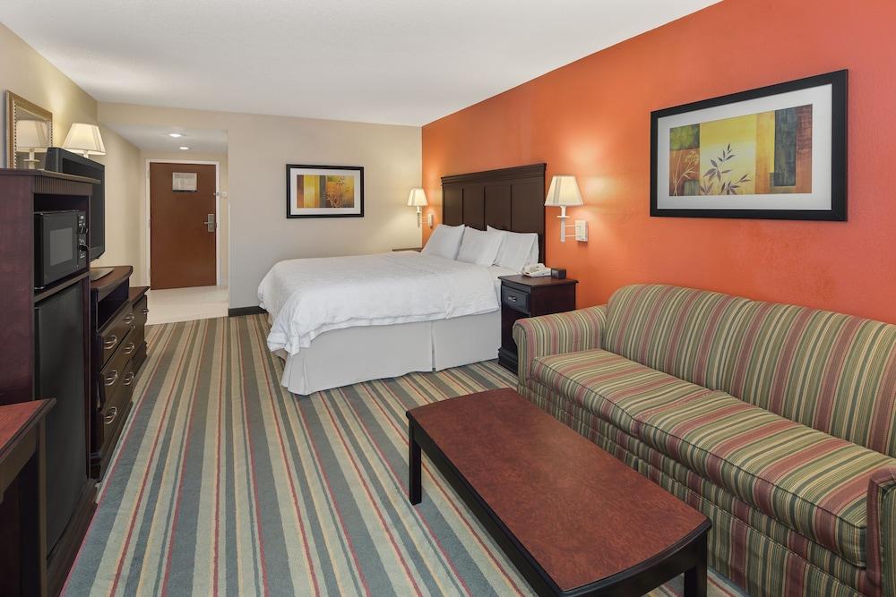 Hampton Inn Richmond-Меканиксвил Екстериор снимка
