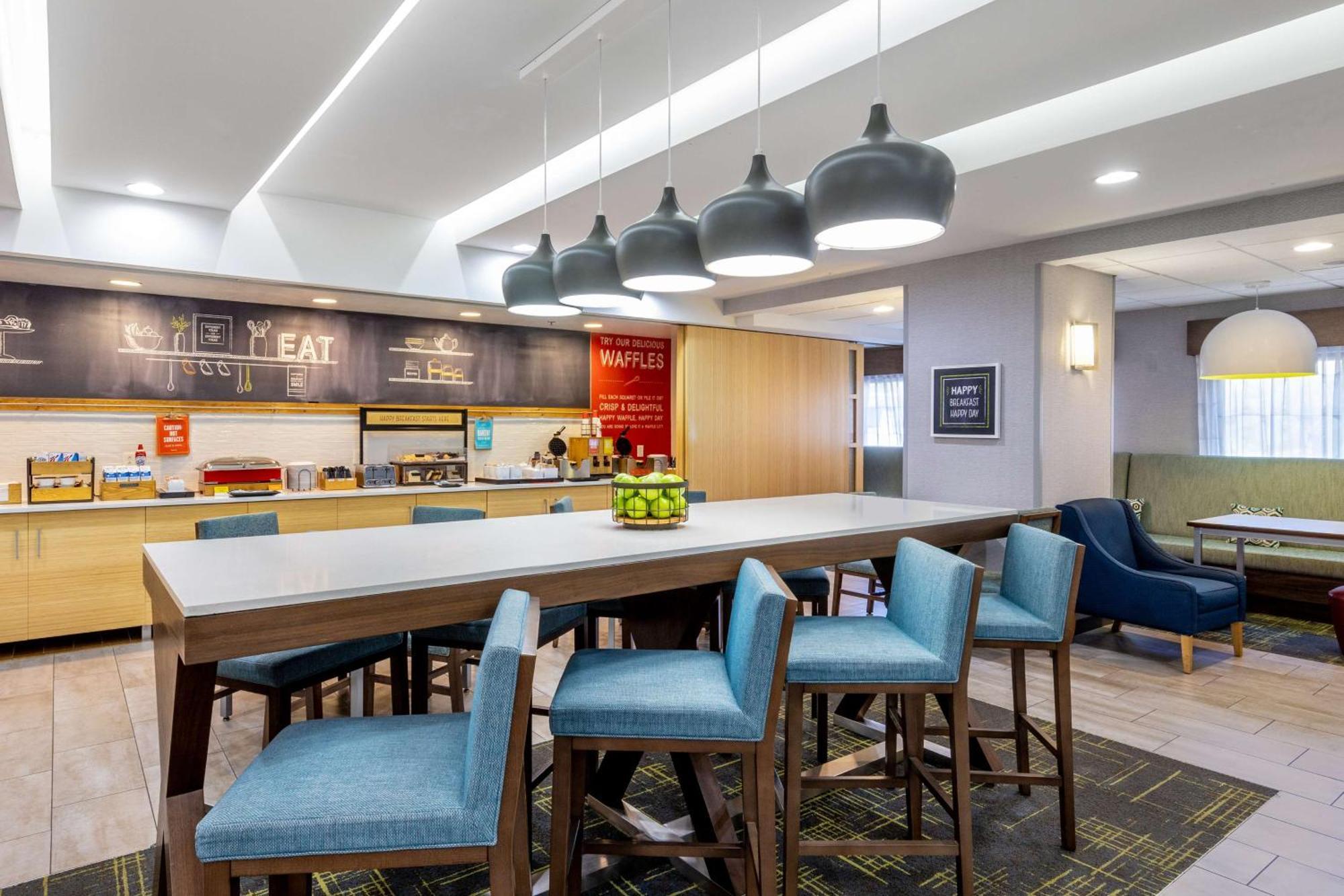 Hampton Inn Richmond-Меканиксвил Екстериор снимка