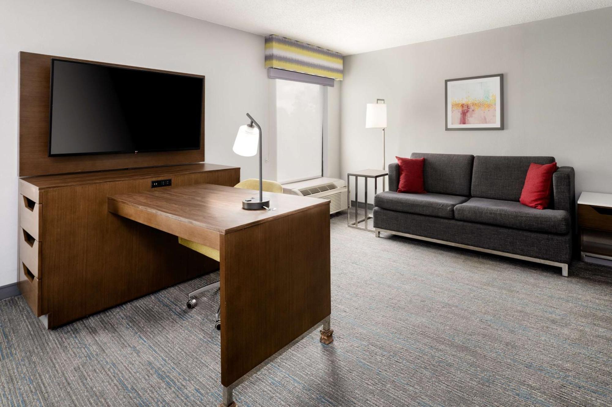 Hampton Inn Richmond-Меканиксвил Екстериор снимка