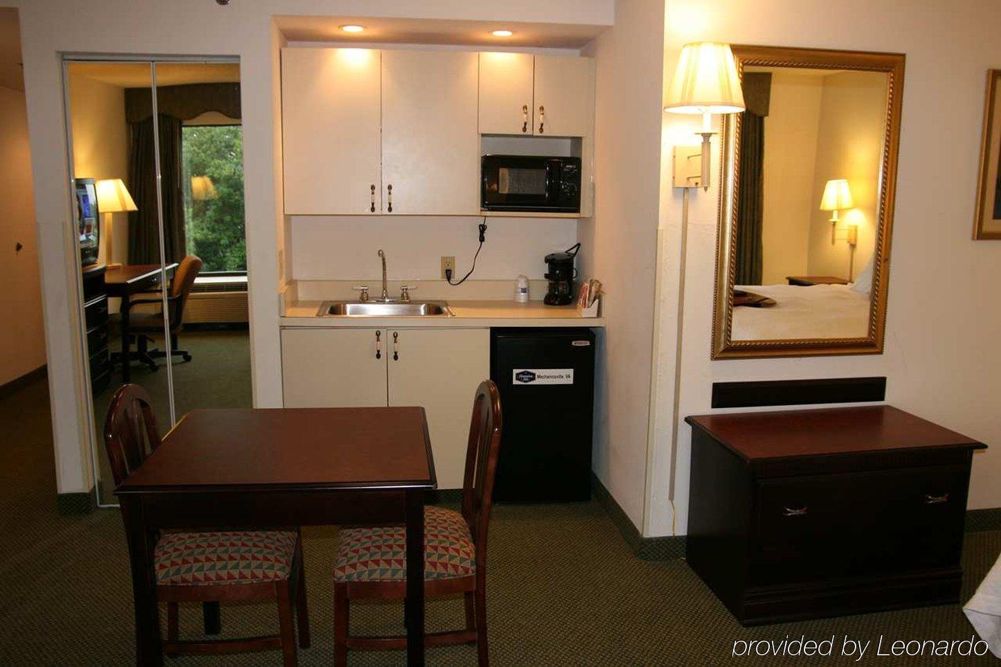 Hampton Inn Richmond-Меканиксвил Стая снимка